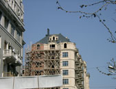 Baku city, A roof of a building over a Sahil underground station, POIMUKATE metal roofing systems